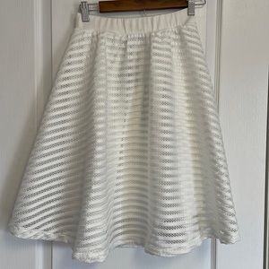 NWT Iris Basic White Skirt size S